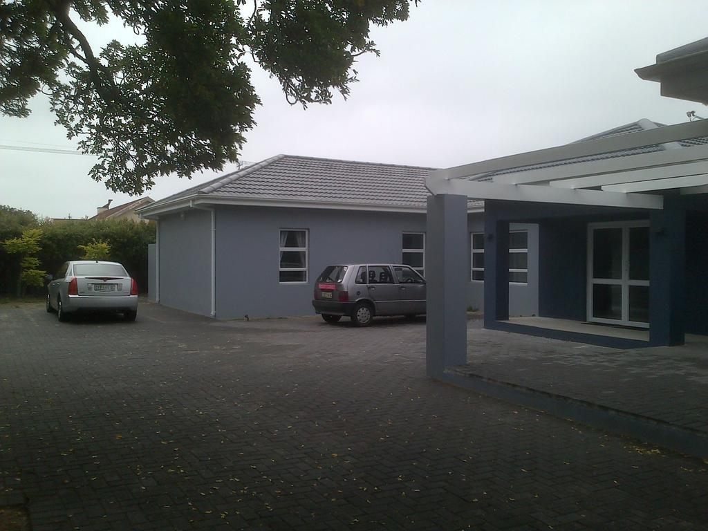 Garden Gate Guest House Port Elizabeth Exterior photo